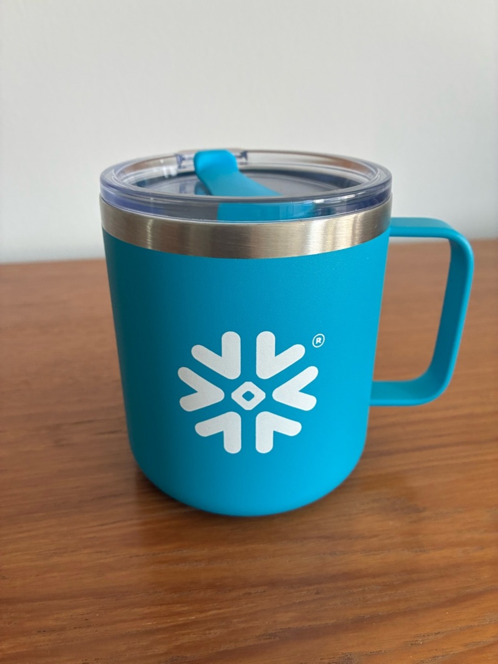 H2GO Blue Insulated Travel Mug with White Snowflake Logo  NWOT
